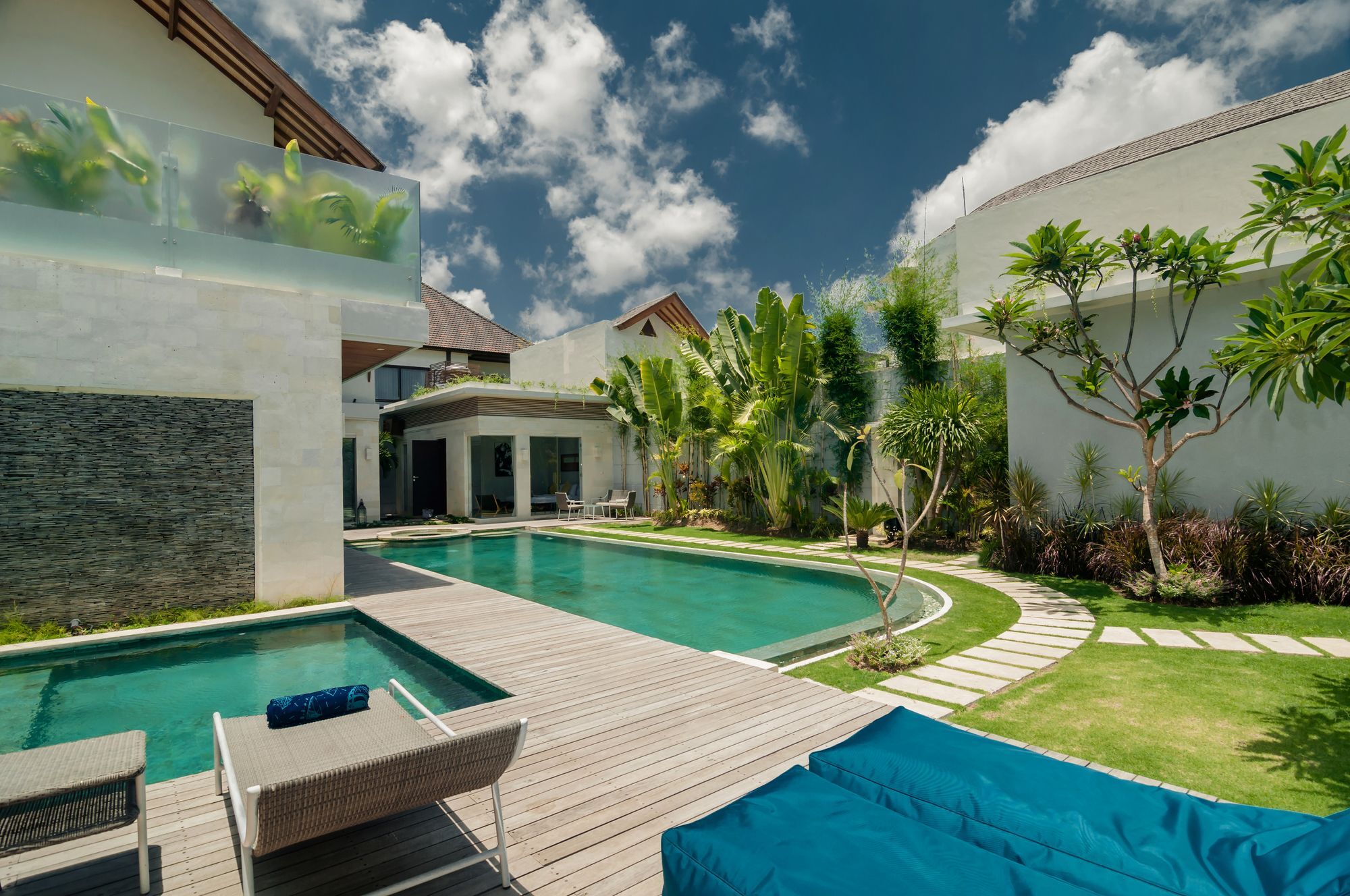 Luxury Belle & Cloud 9 Villa